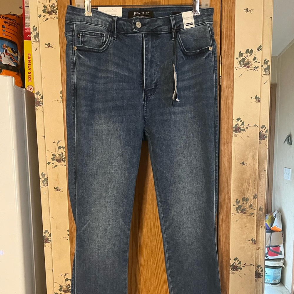 Judy Blue Tummy Control Colling Jeans